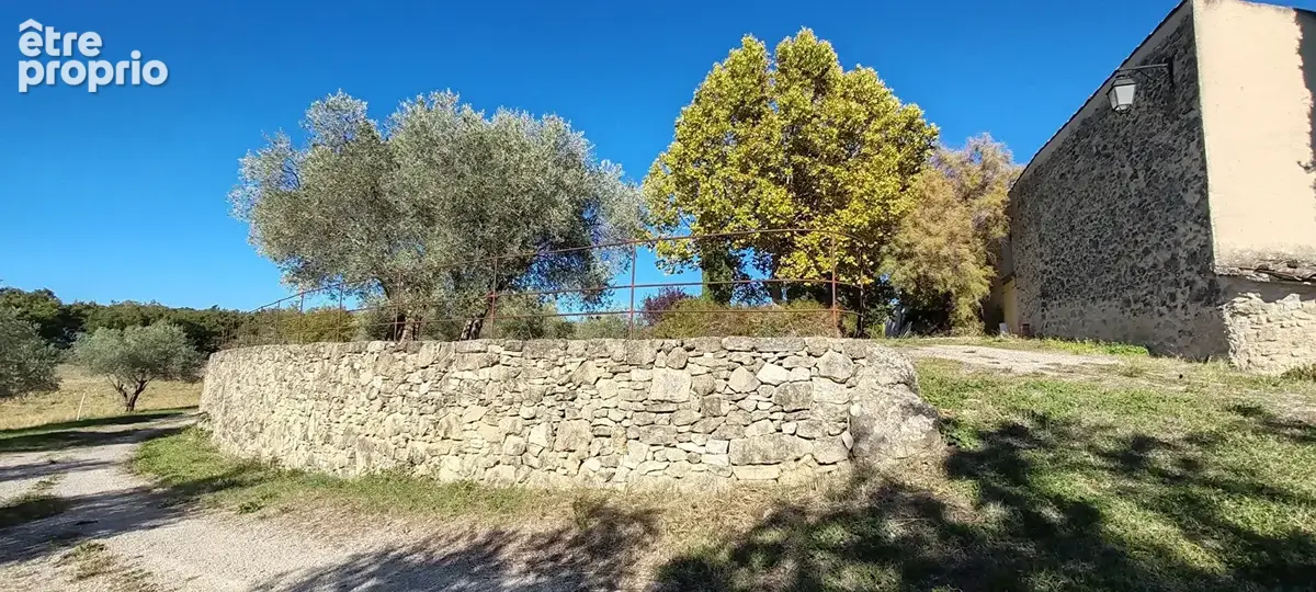 Ancien relais de poste avec domaine agricole à Forcalquier (04300) - photo 2