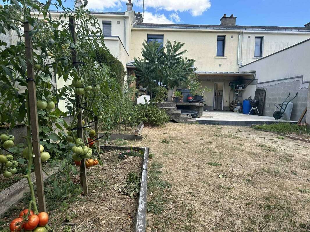 Maison de ville rénovée avec 3 chambres - photo 5