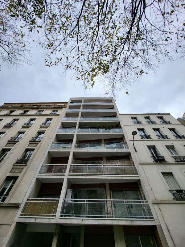Appartement à PARIS-20E