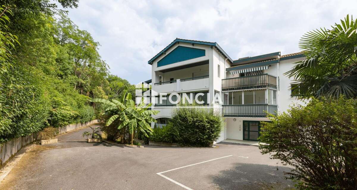 Ciboure - Studio rénové 36m² vue baie St-Jean-de-Luz balcon parking - photo 8