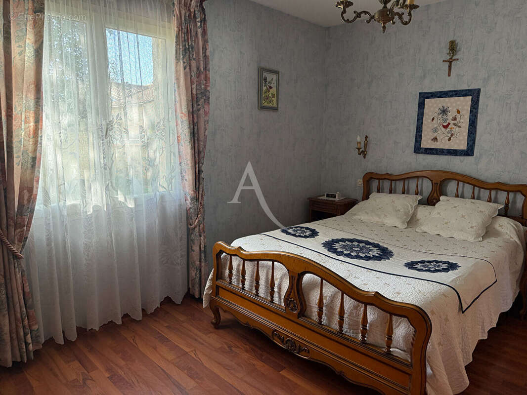 Maison à ANGLES
