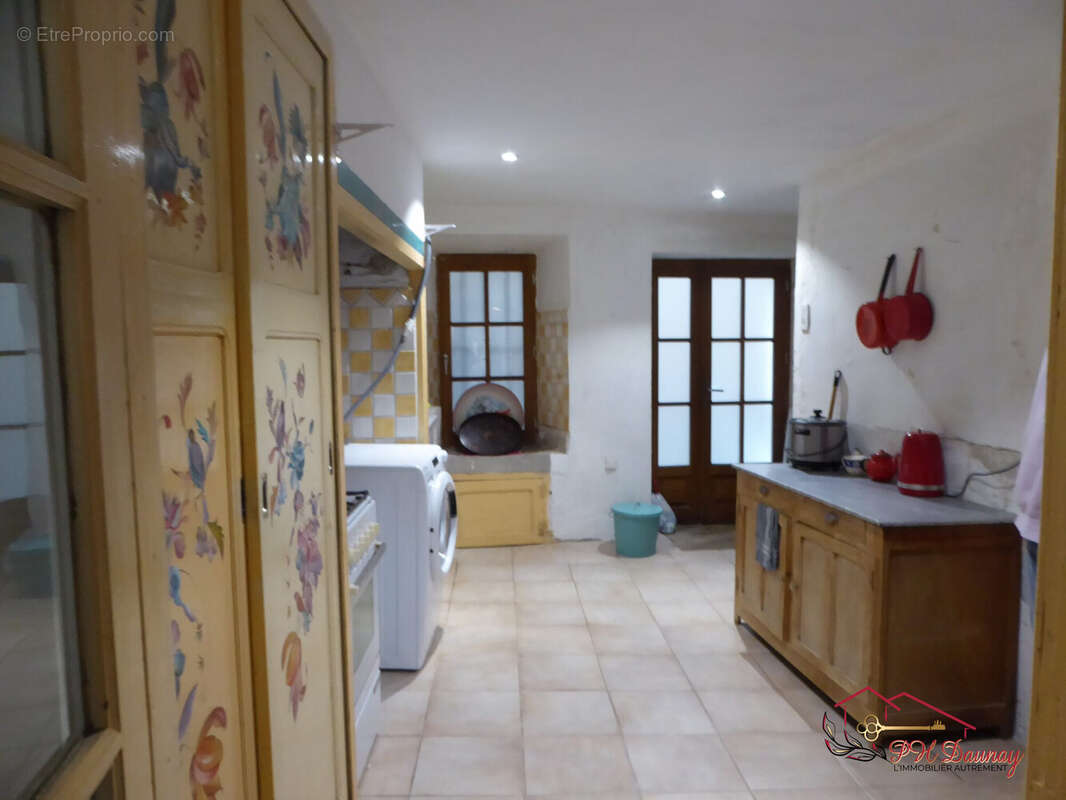 Maison à SAINT-JEAN-DU-BRUEL