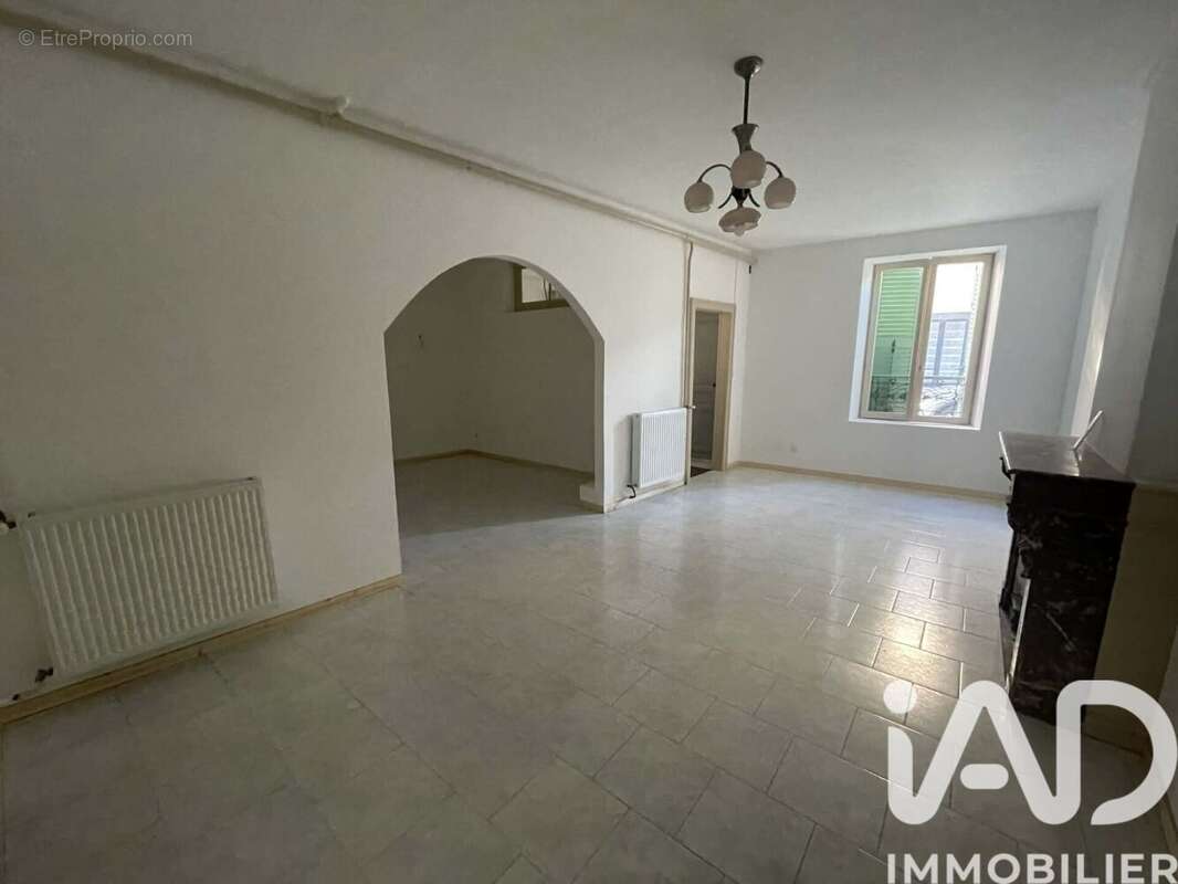 Maison 148 m² à Poissons  - photo 4