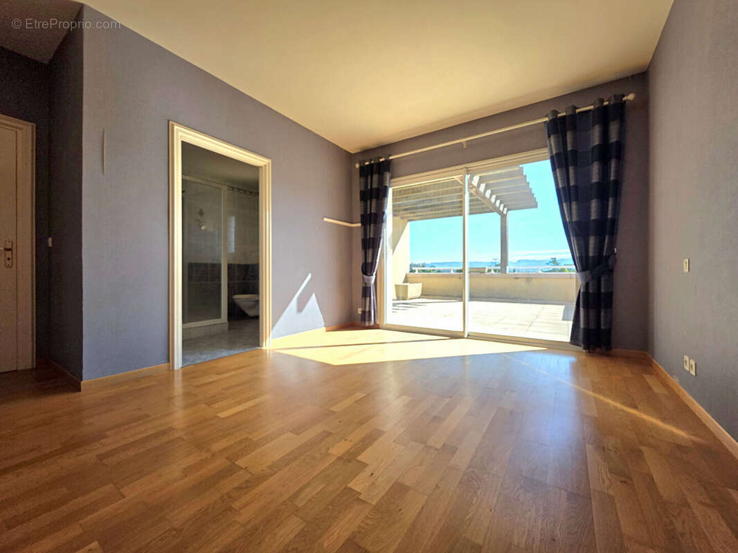 Appartement à ROMANS-SUR-ISERE