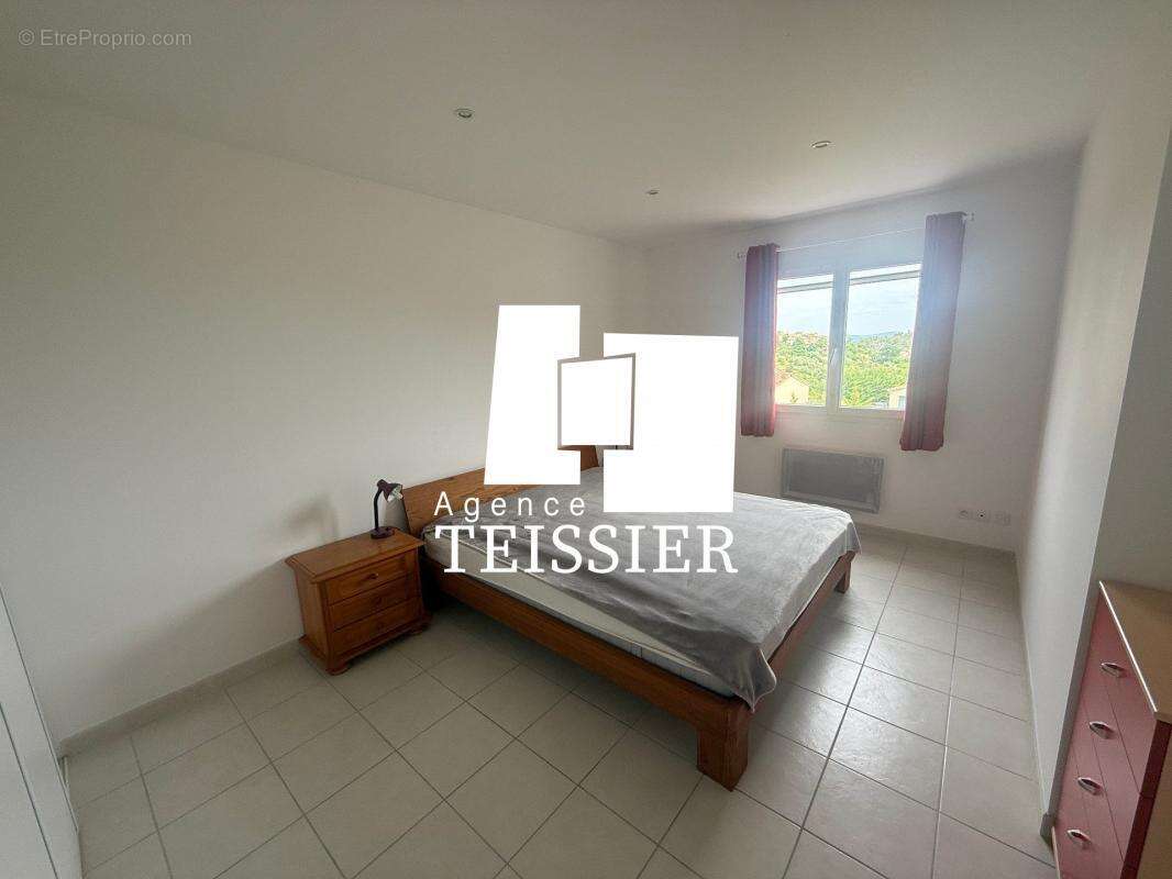 Maison à SAINT-PAUL-LE-JEUNE