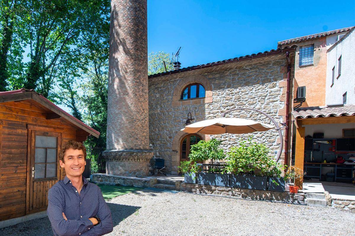 Maison à SAINT-CHAMAS