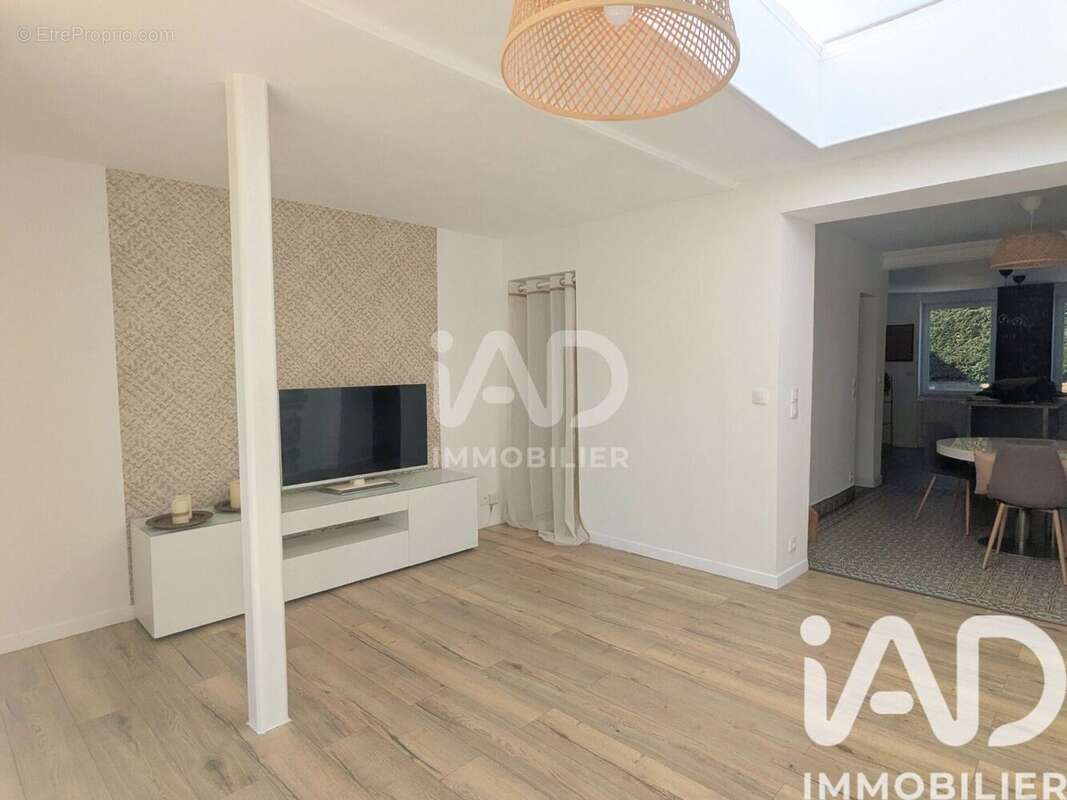 Photo 5 - Maison à ENNETIERES-EN-WEPPES