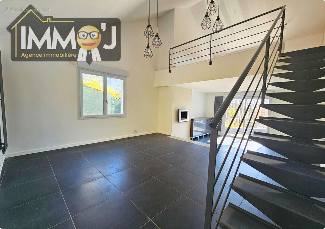 Maison à MESSEIN