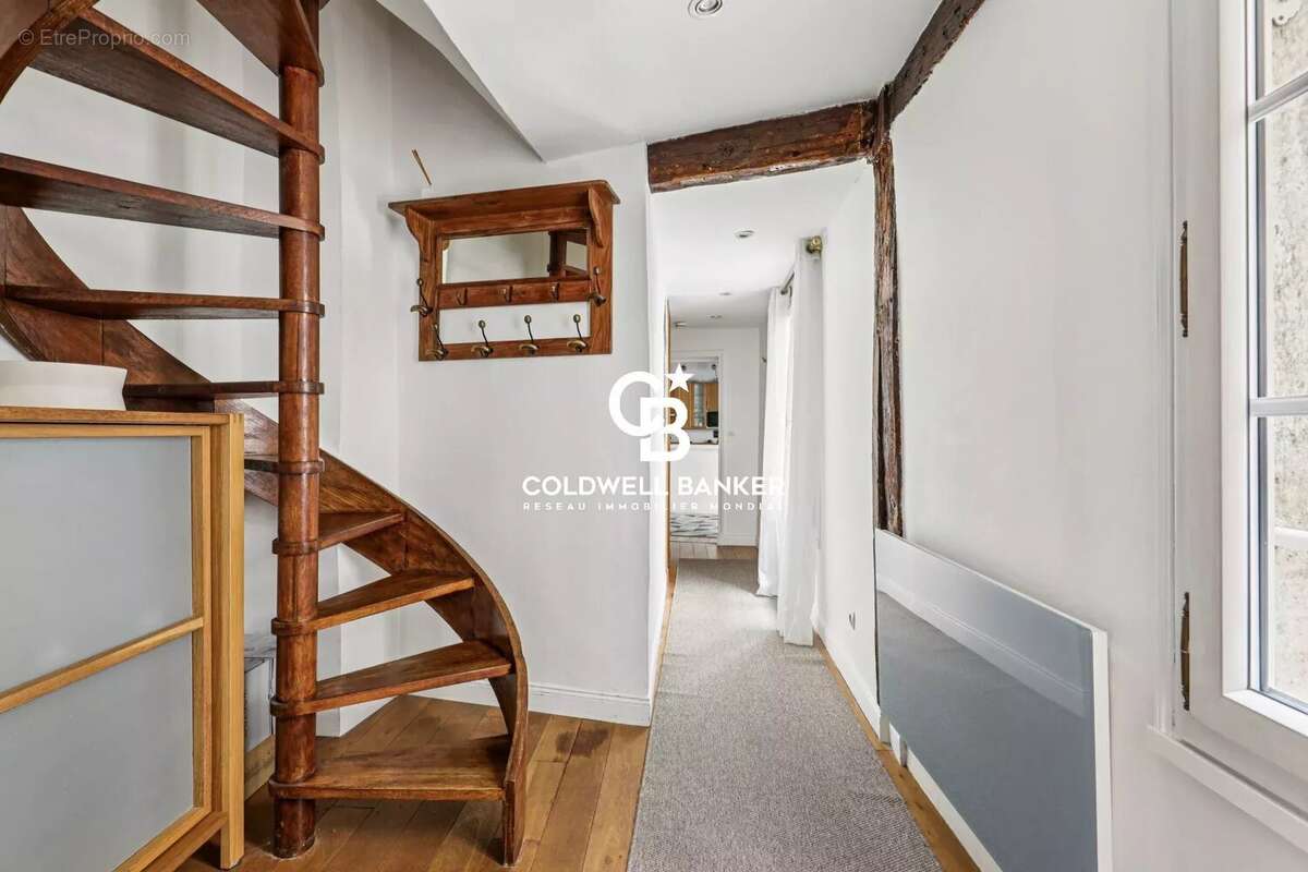 Appartement à PARIS-4E