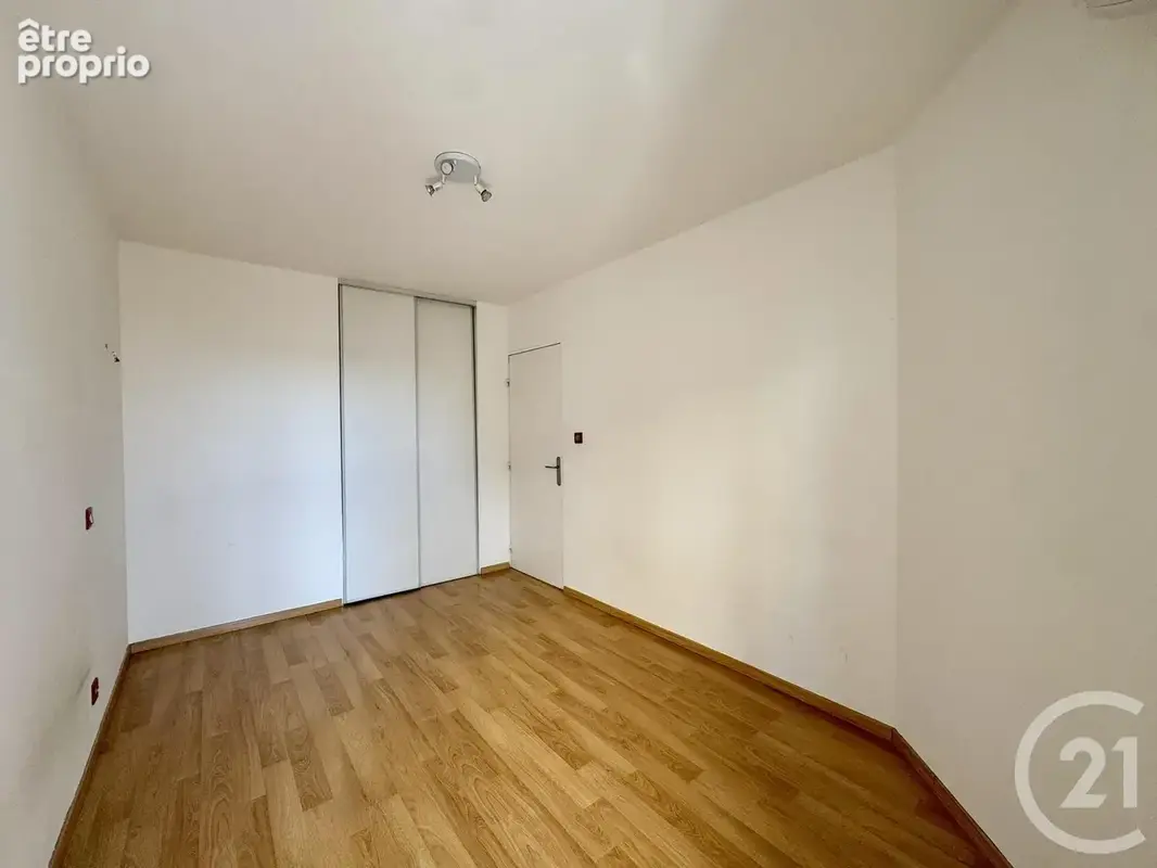 Appartement 85 m² à Villeurbanne  - photo 11
