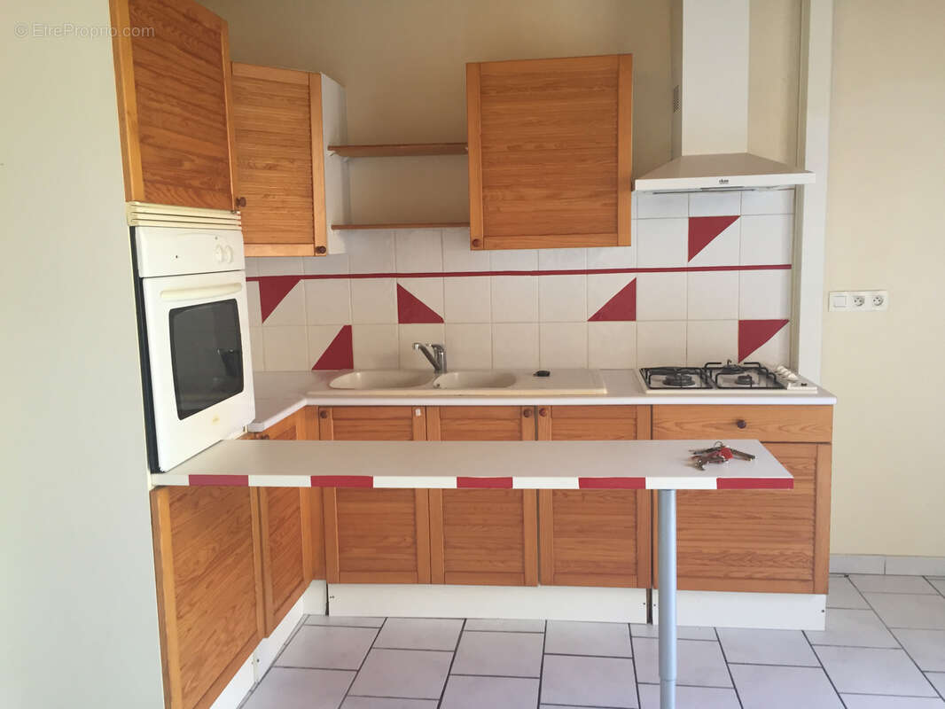 Appartement à SAINT-SULPICE-SUR-LEZE