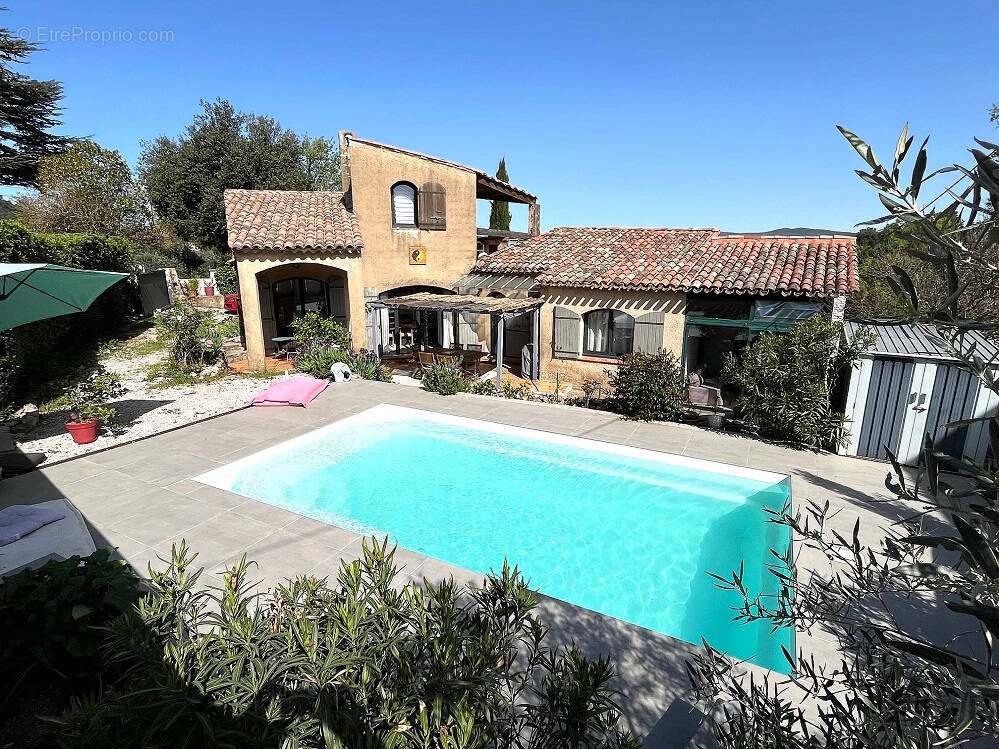 Maison à SAINT-MAXIMIN-LA-SAINTE-BAUME