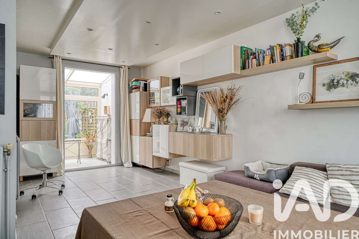 Photo 5 - Maison à VILLETANEUSE