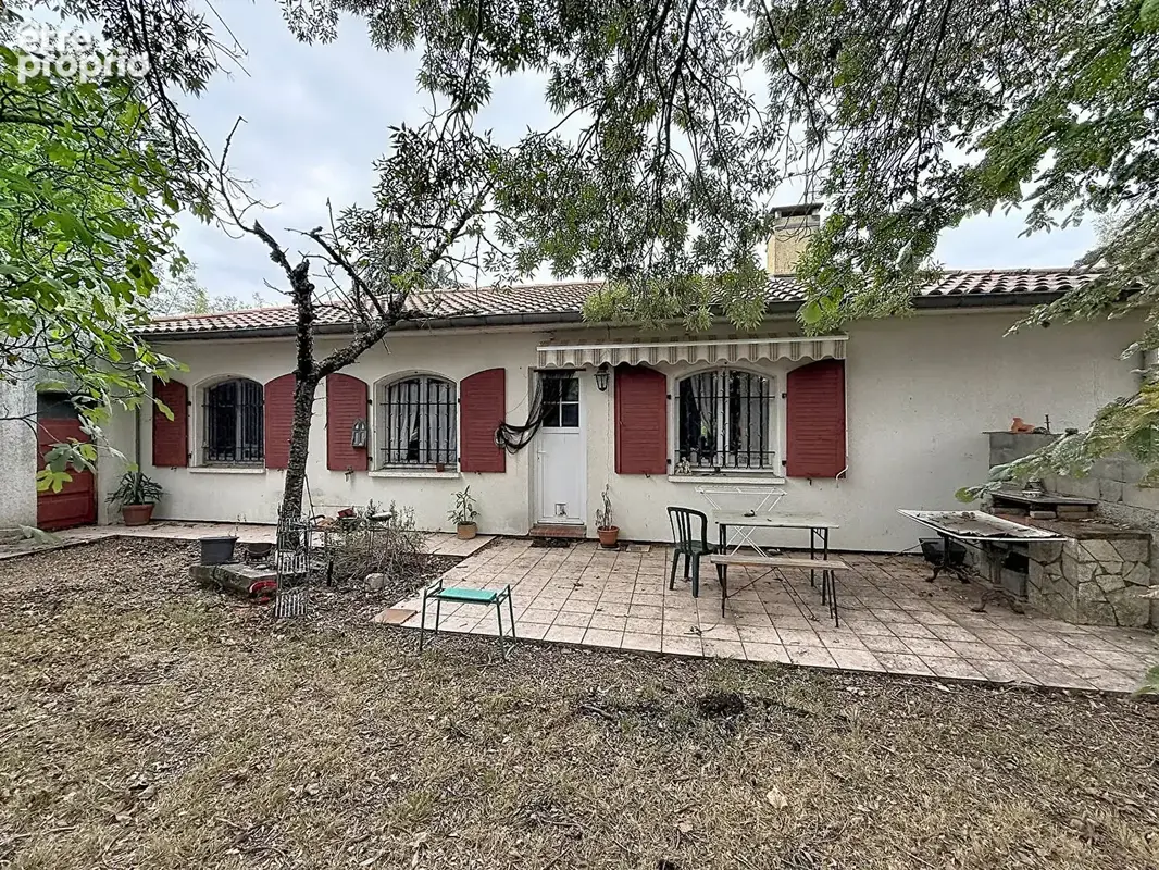 Maison 5 pièces dans impasse - photo 1