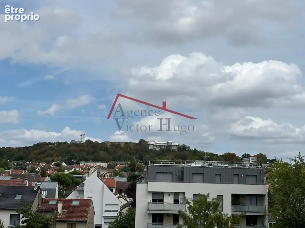 Appartement 3 pièces de 60m2 avec balcons et parking - SURESNES - photo 9