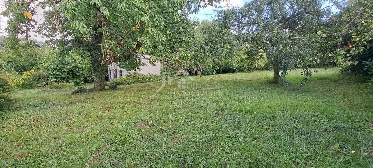 Terrain à PONT-A-MOUSSON