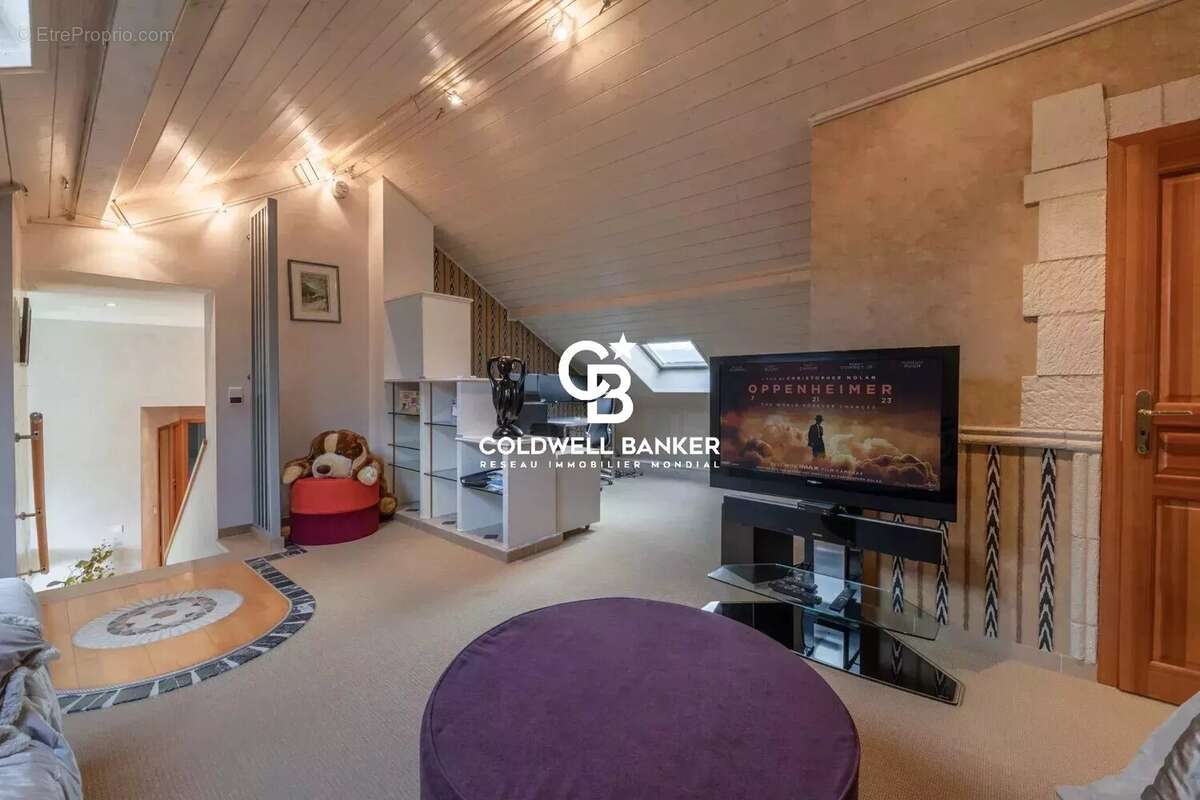 Maison à ARTHAZ-PONT-NOTRE-DAME