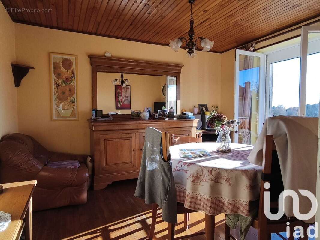 Maison 110 m² à Latronquiere  - photo 3