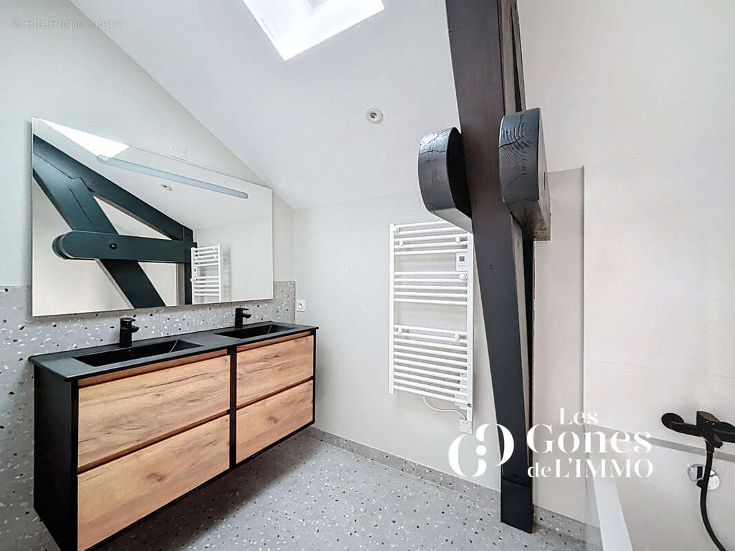 Appartement à CRAPONNE
