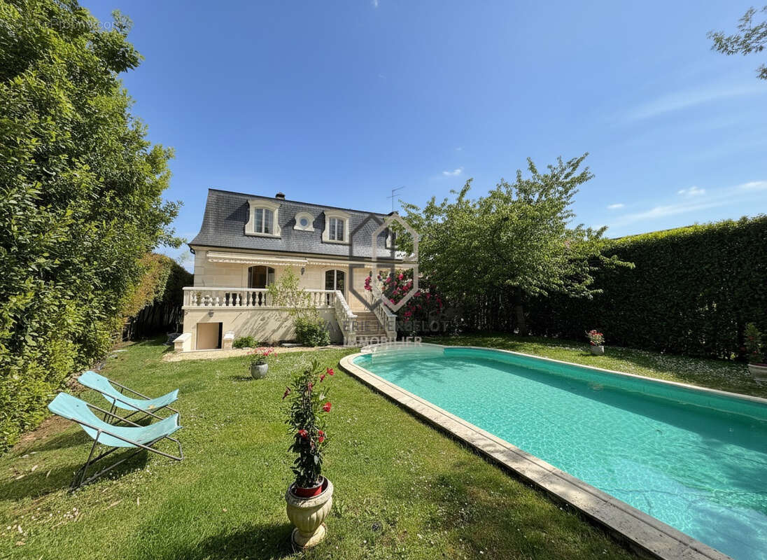 Maison à LE PLESSIS-TREVISE