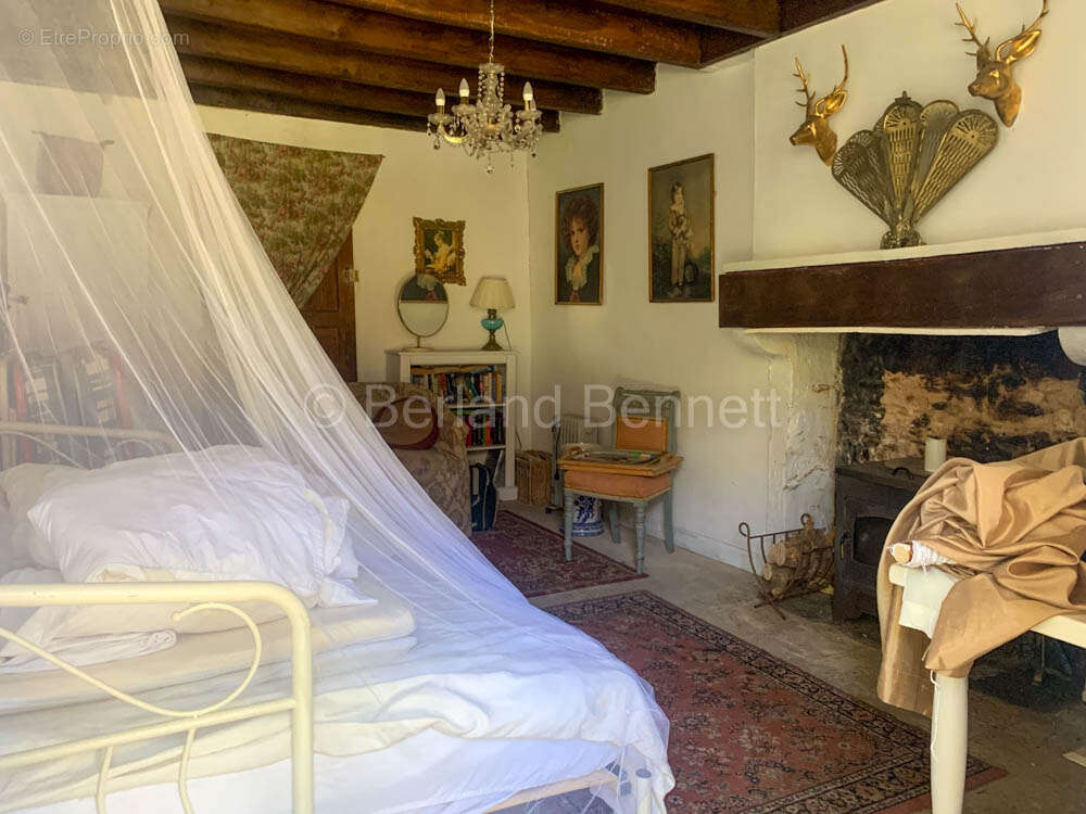 Maison en pierres avec dépendances et grand terrain - Pretty - photo 20