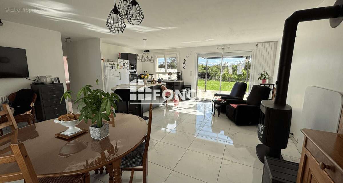 Maison à BEAUMONT-SUR-SARTHE