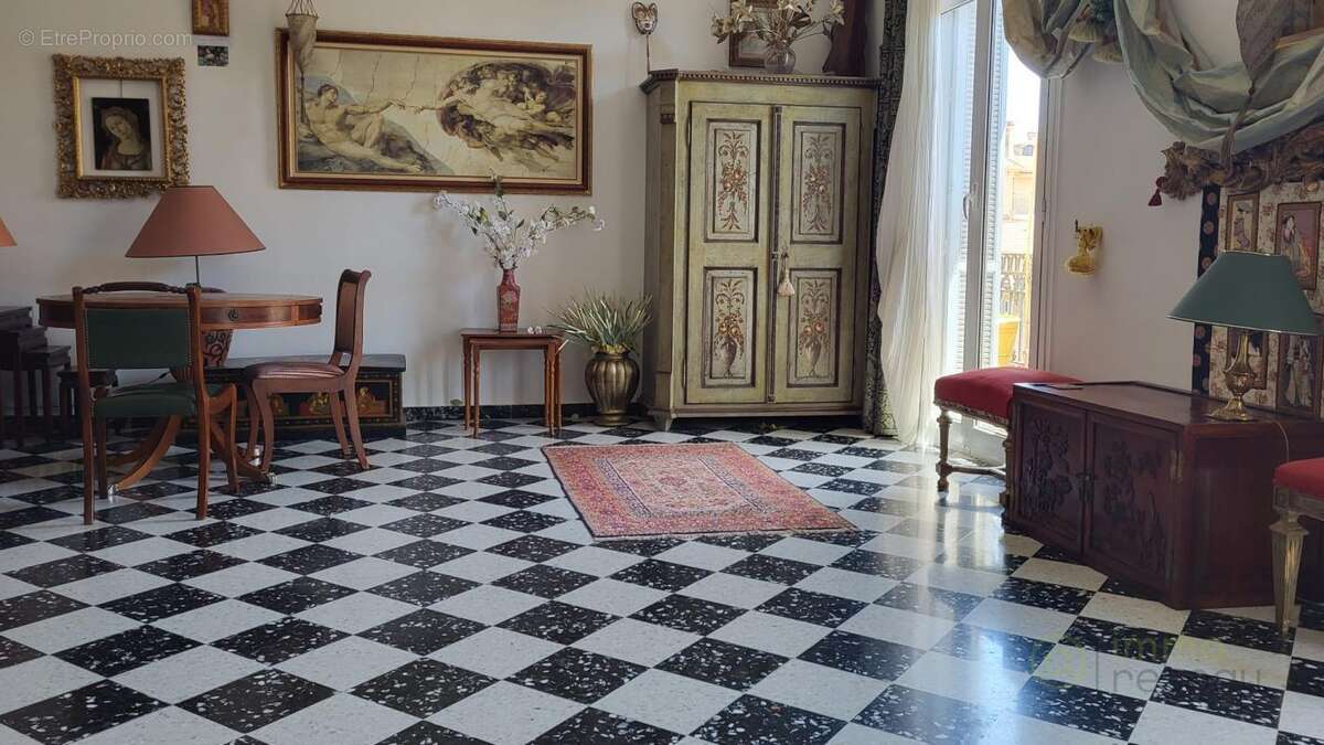 Appartement à MENTON