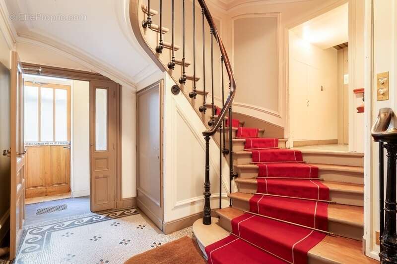 Appartement à PARIS-10E