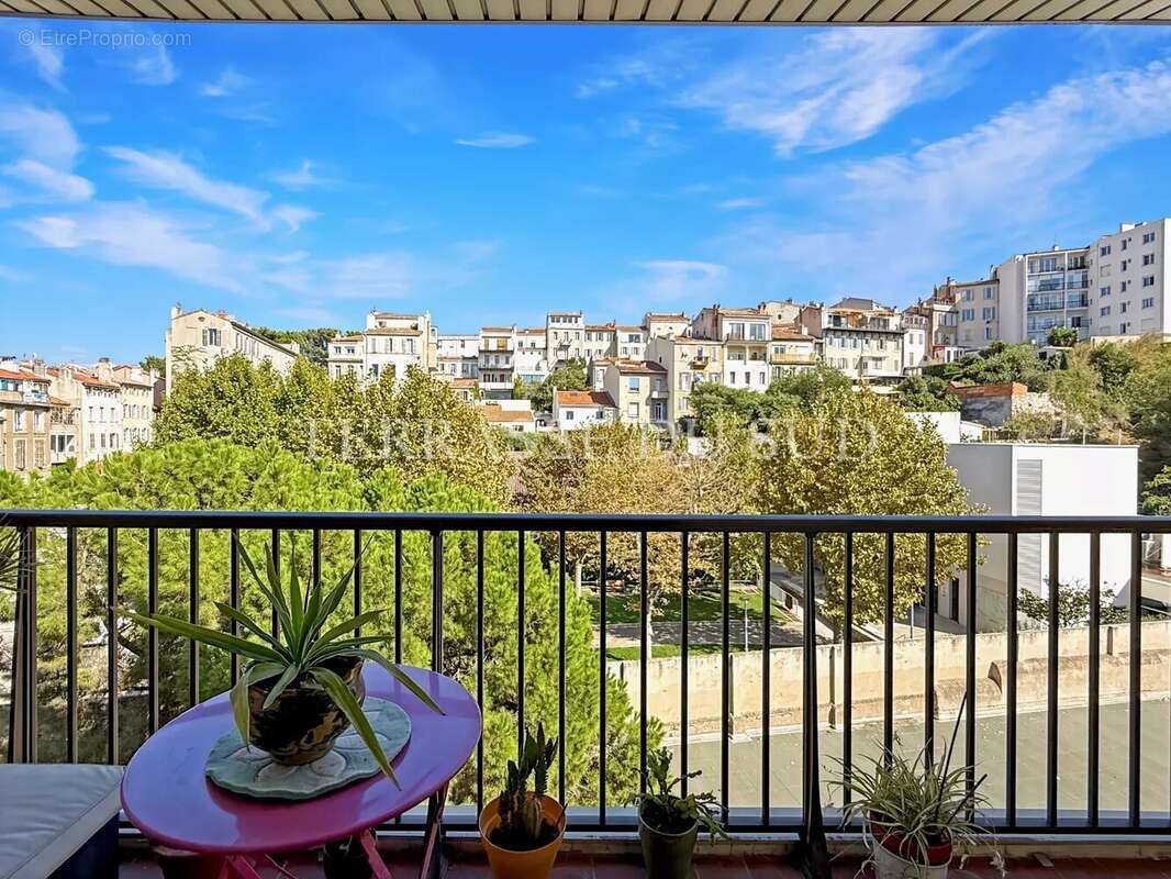 Appartement à MARSEILLE-7E