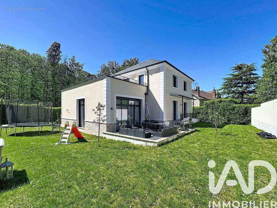 Photo 1 - Maison à MONTMORENCY
