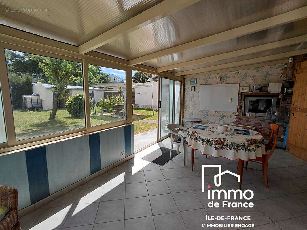 Maison à PLAISIR