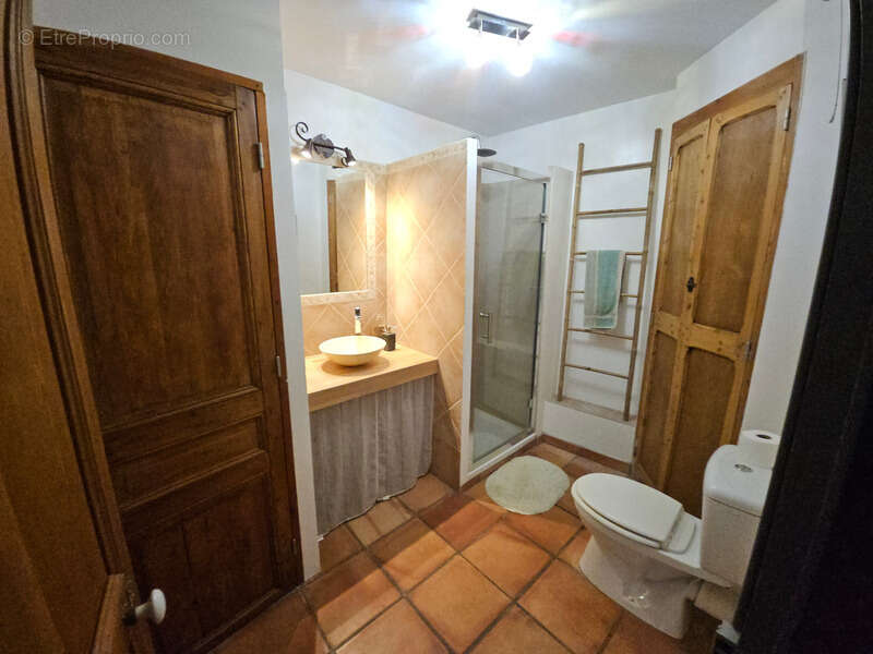 Appartement à PELISSANNE
