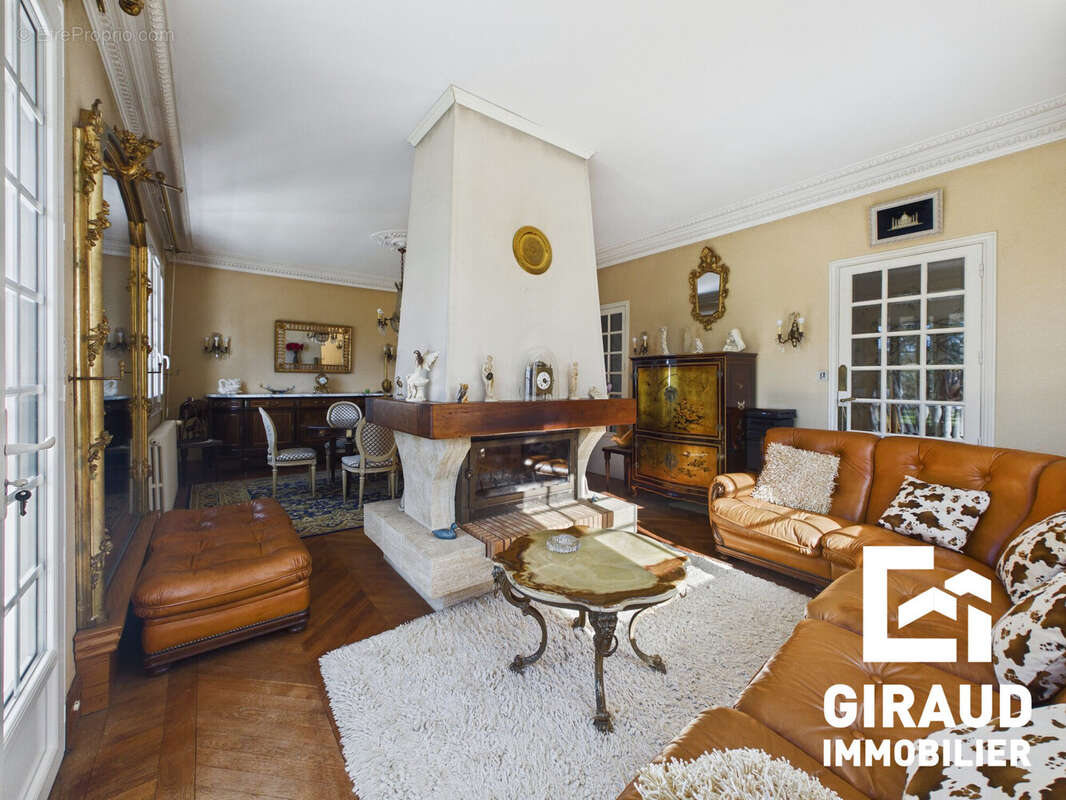 Maison à FONTENAY-LE-COMTE