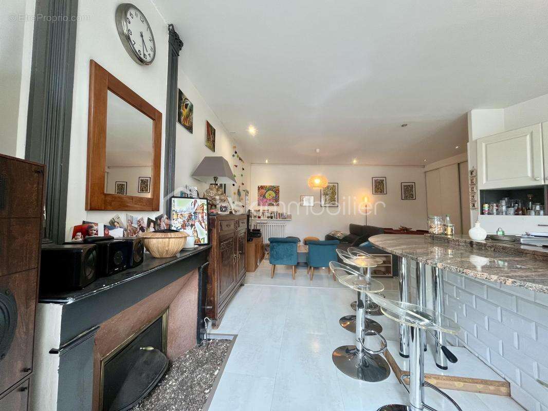 Appartement à SAINT-ETIENNE