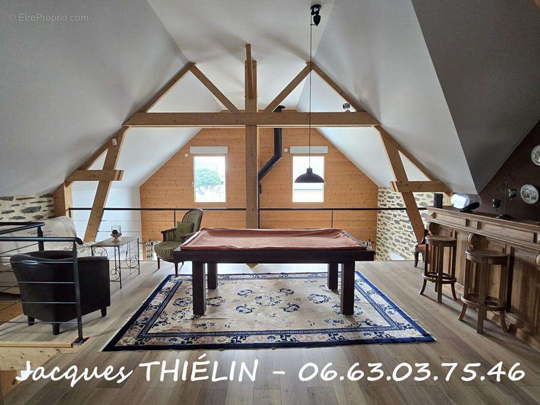 Maison à LONGUE-JUMELLES