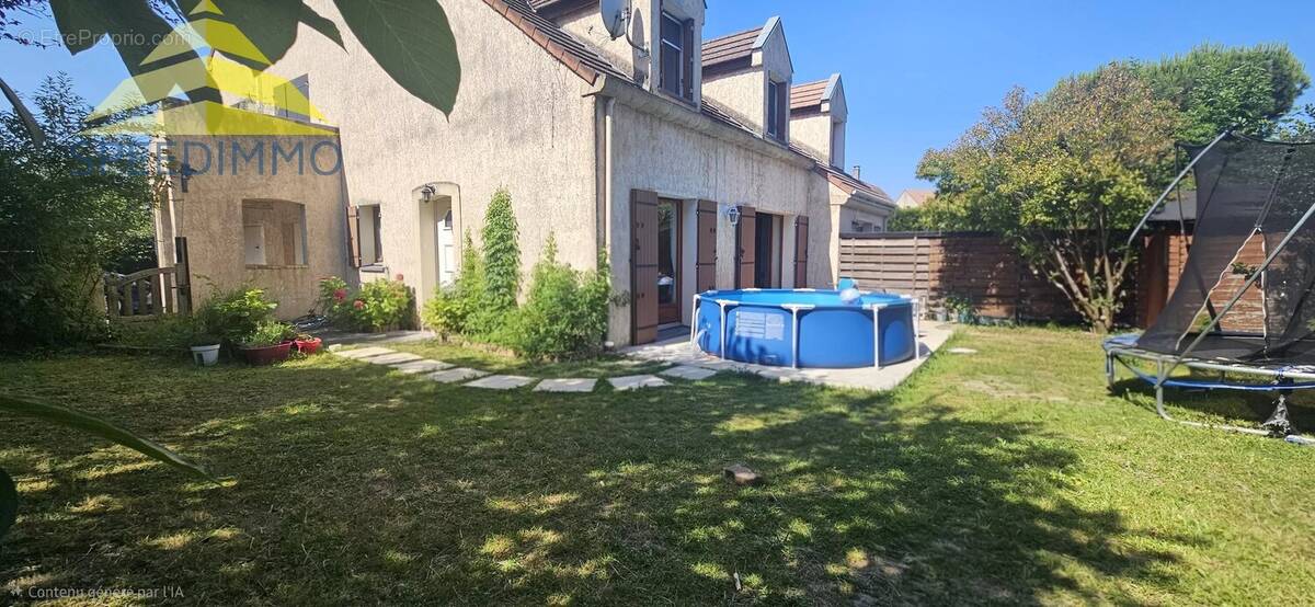 Maison à BOUSSY-SAINT-ANTOINE