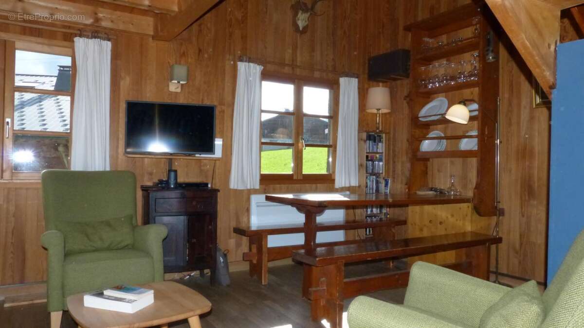 Maison à NANCY-SUR-CLUSES