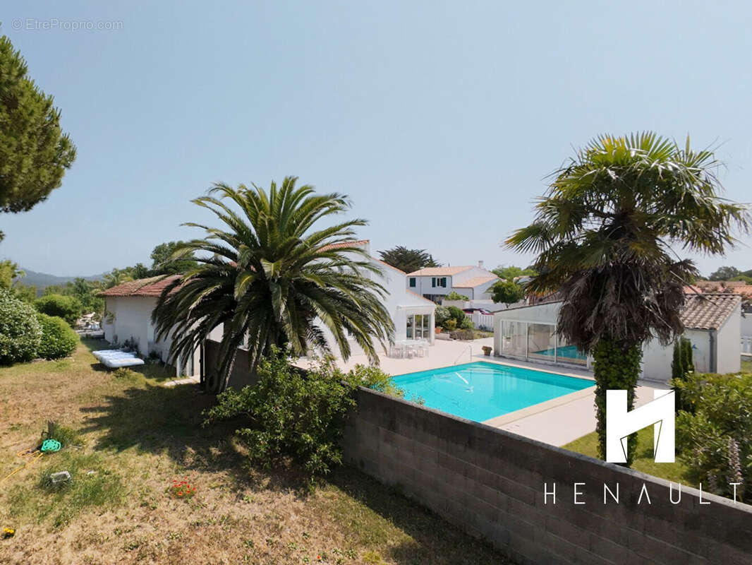 Maison à LA COUARDE-SUR-MER