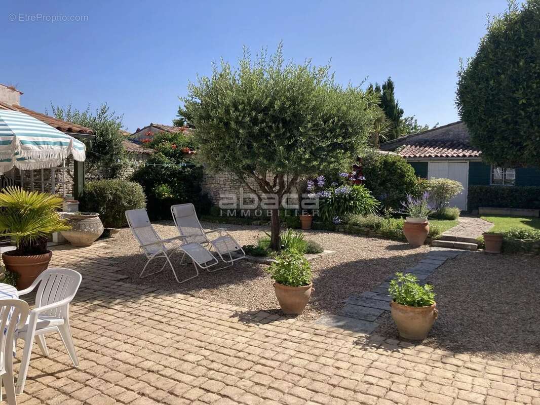 Maison à LE BOIS-PLAGE-EN-RE