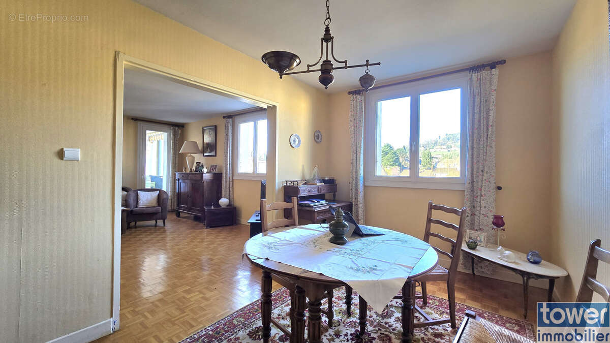 Appartement à SARLAT-LA-CANEDA