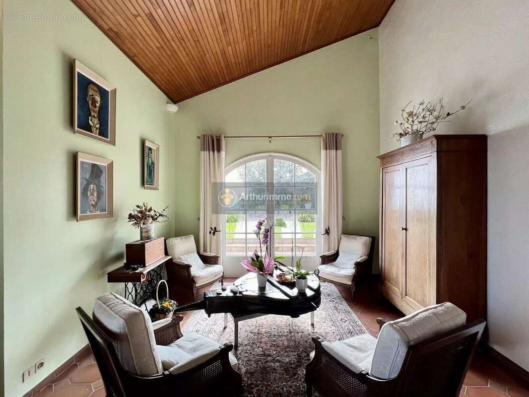 Maison à SAN-MARTINO-DI-LOTA