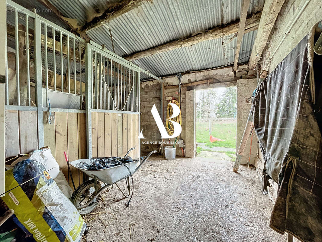 Maison à GRANDPUITS-BAILLY-CARROIS