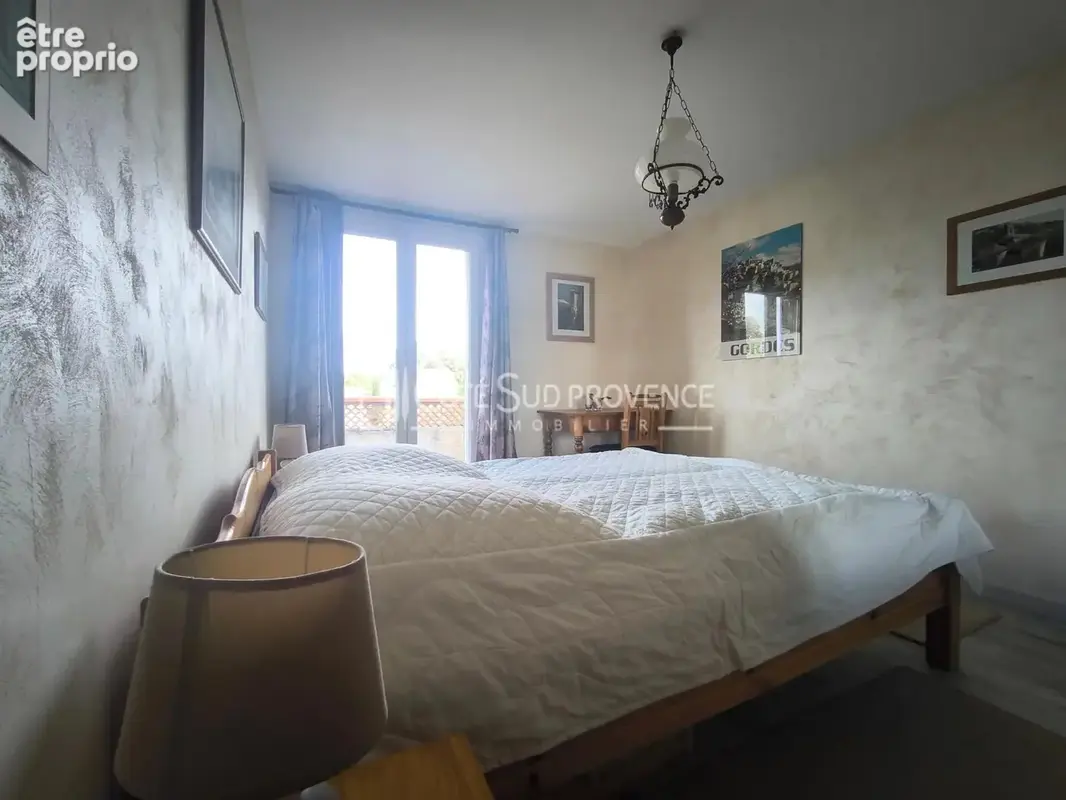 Villa avec piscine et dependances a saint didier - photo 17