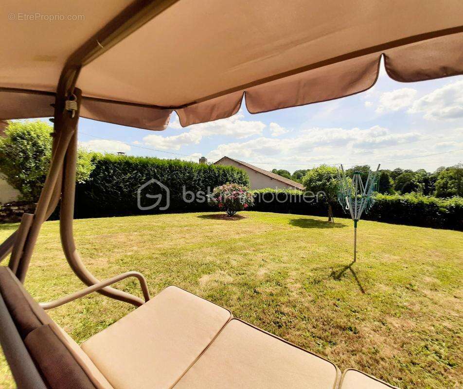 Maison à SAINT-CHRISTOPHE