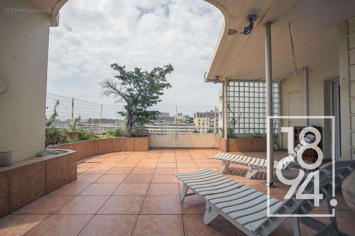 Appartement à MARSEILLE-8E