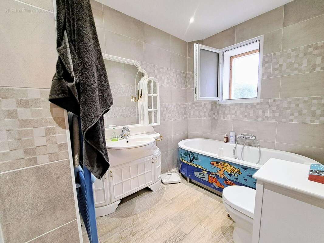 Photo 8 - Maison à BOIS