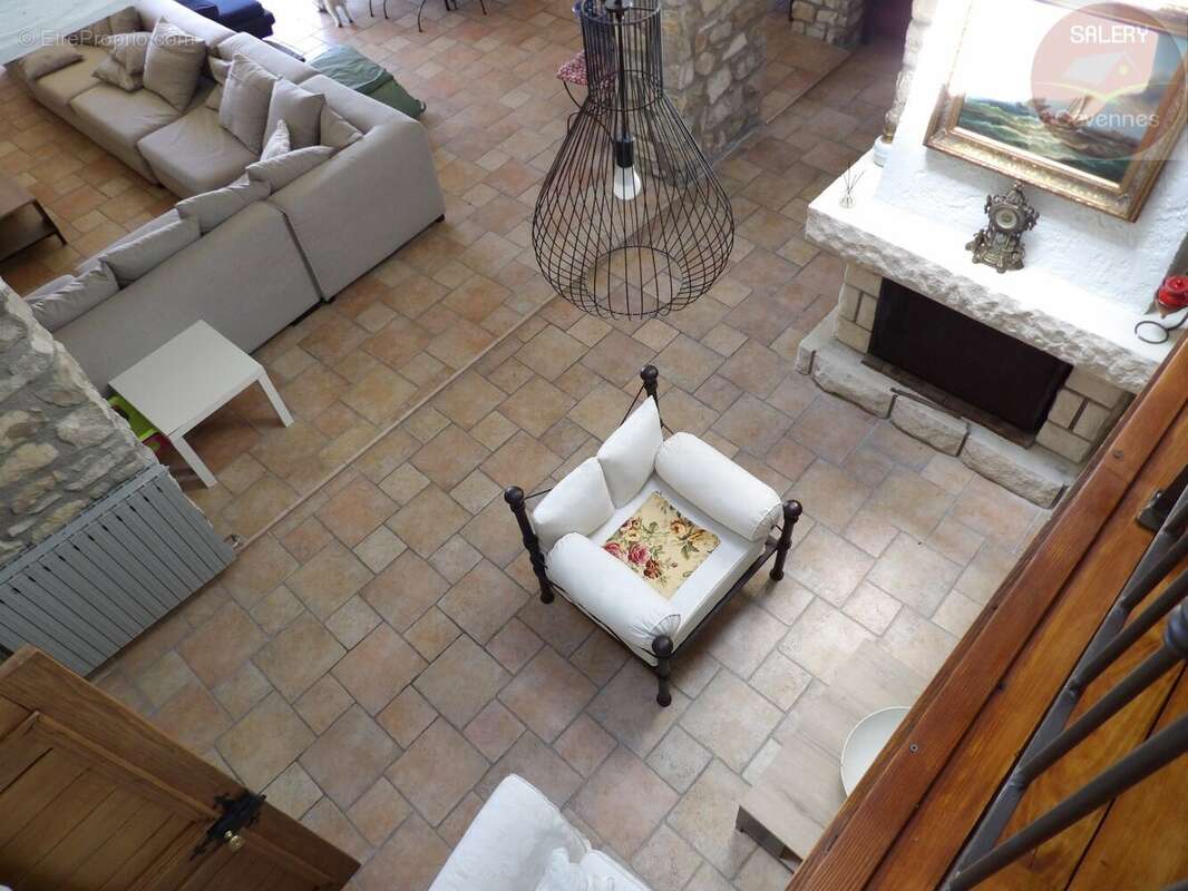 Maison à VEZENOBRES