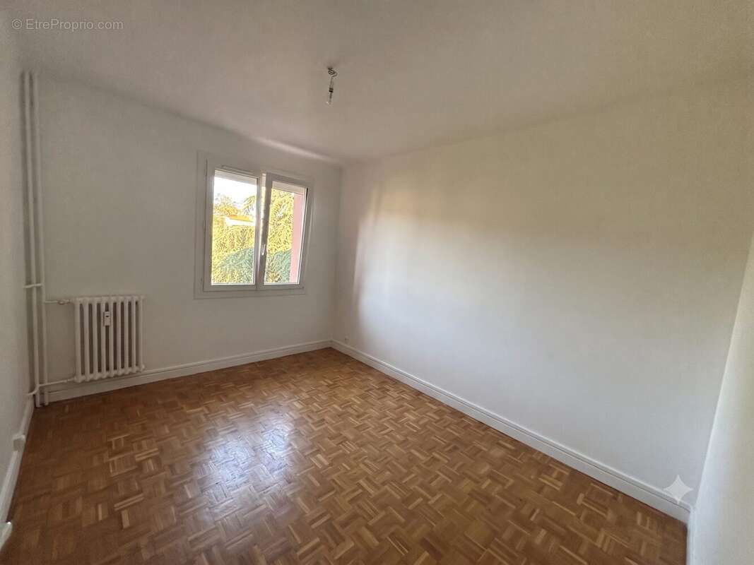 Appartement 81 m² à Privas  - photo 5