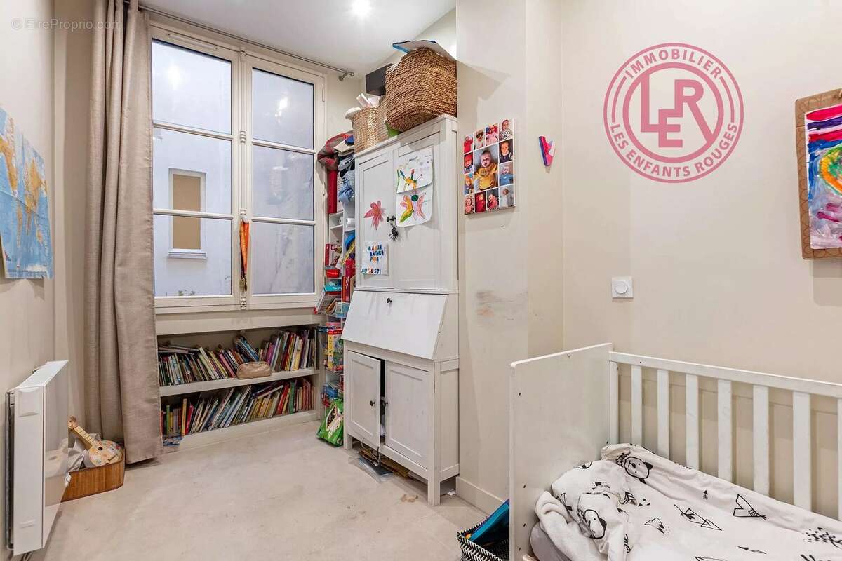 Appartement à PARIS-3E