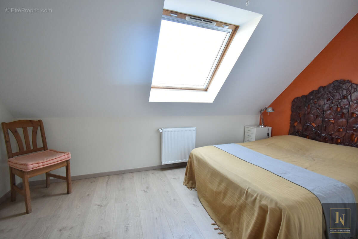 Maison 2016 - 91 m2 - Parcelle 323 m2- Theix/Noyalo - Au calme - photo 8